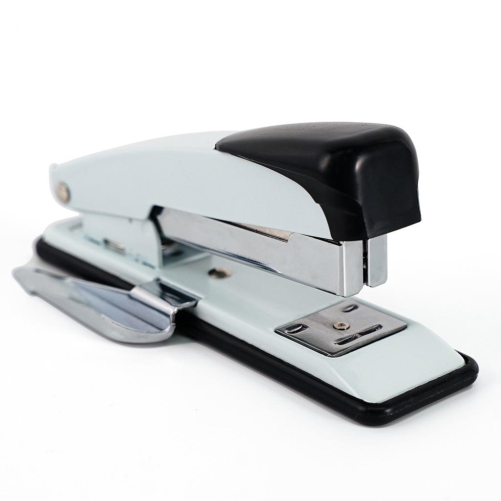 OfficeOx 88820 釘書機，適用24/6釘,輕型